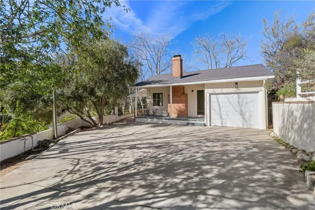 9817 Commerce, Tujunga, CA 91042 - Image #1
