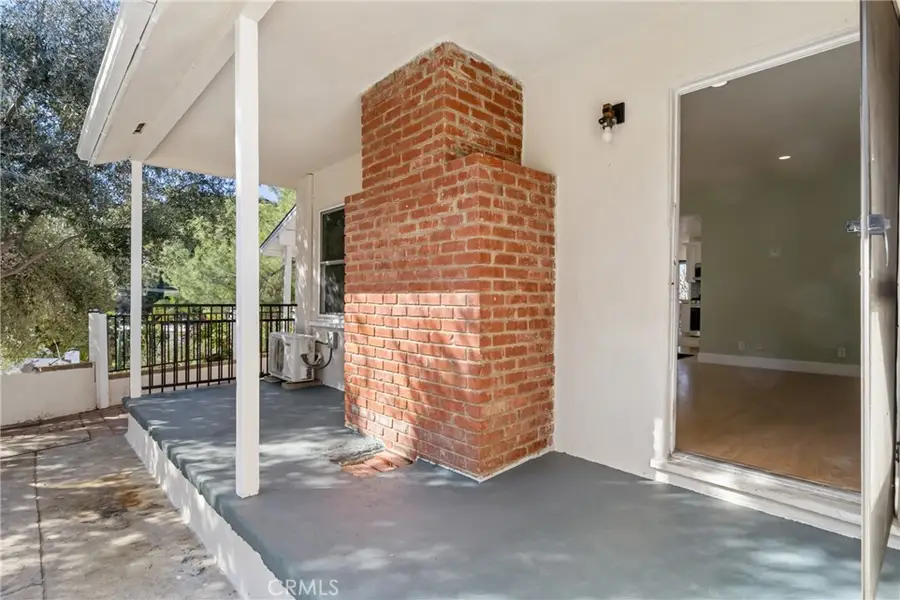 9817 Commerce, Tujunga, CA 91042 - Image #3