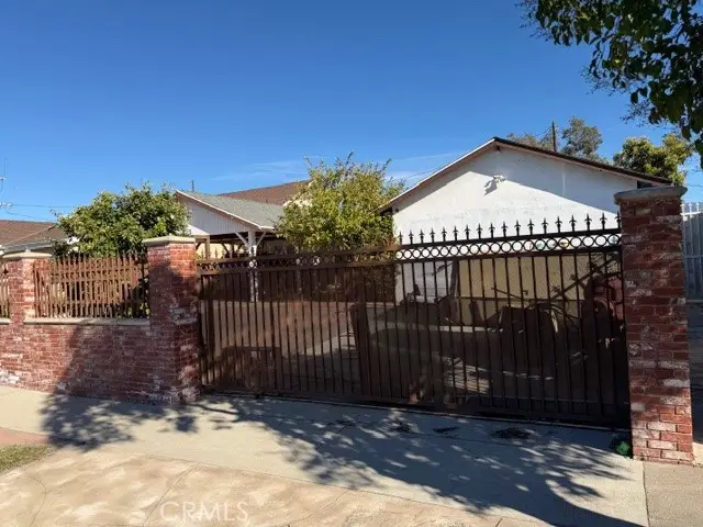 11030 Chivers, Pacoima, CA 91331 - #1