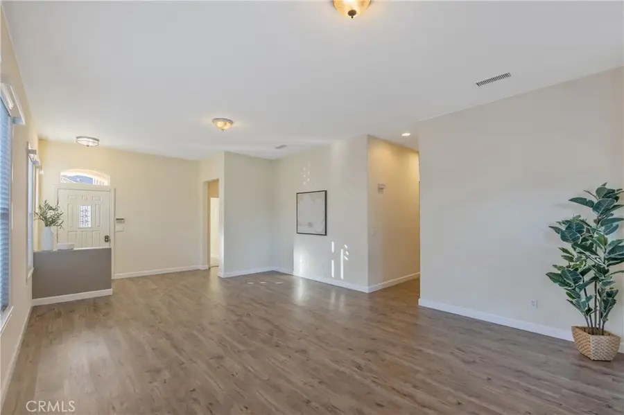 21665 Canyon Heights Circle, Saugus, CA 91390 - Image #3