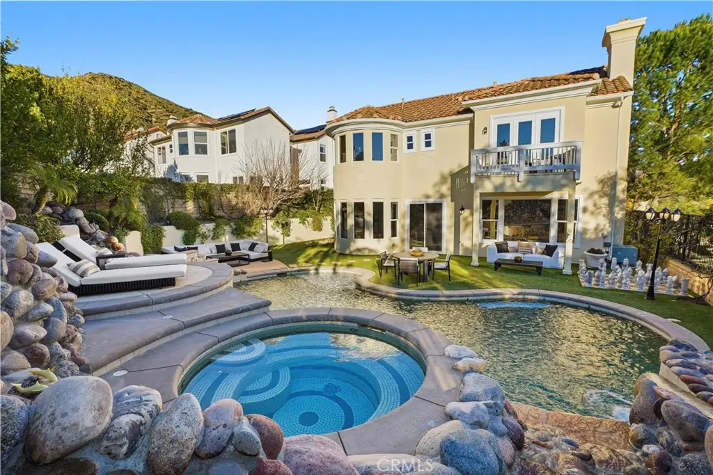 907 Deerhill Road, Oak Park, CA 91377 - Image #1