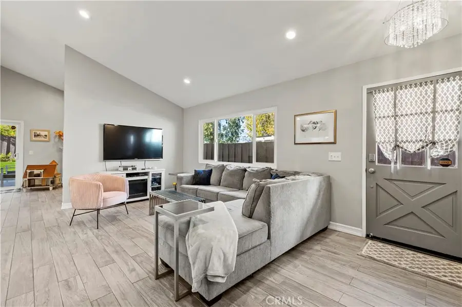 26735 Madigan, Canyon Country, CA 91351 - Image #2