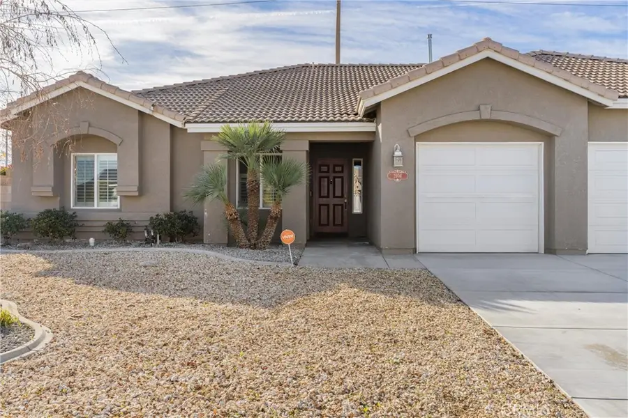 2104 W Avenue J7, Lancaster, CA 93536 - #3