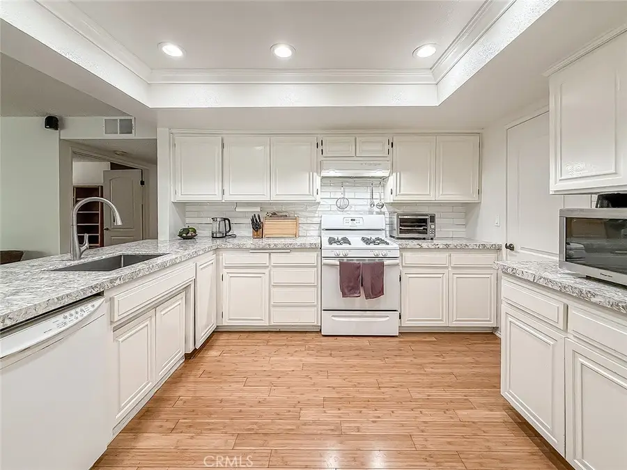 5021 Ambridge, Calabasas, CA 91301 - Image #3