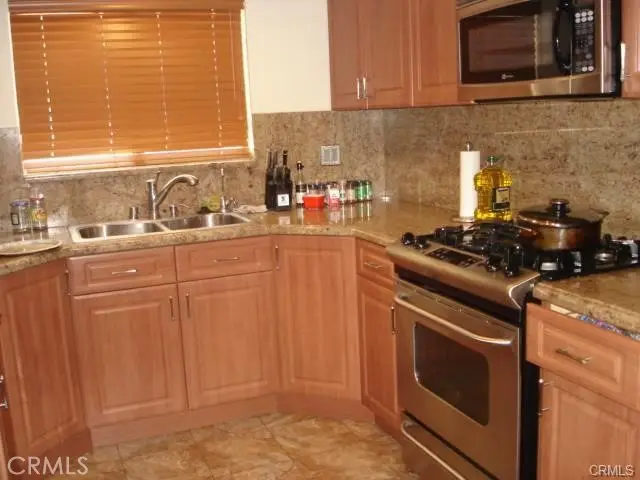 14919 Dickens Street #105, Sherman Oaks, CA 91403 - Image #3