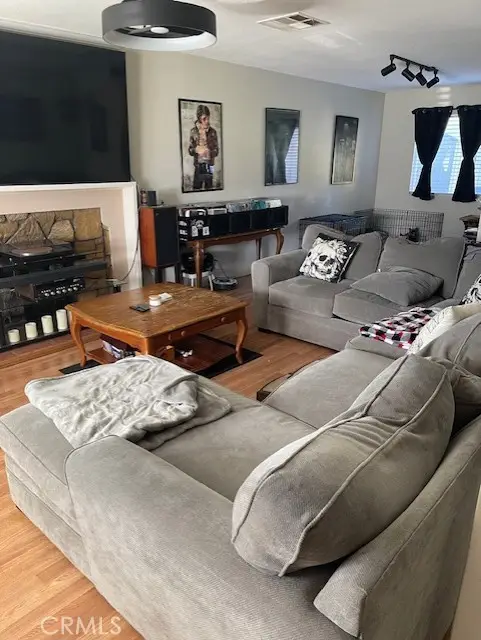 19555 Delight, Canyon Country, CA 91351 - Image #3