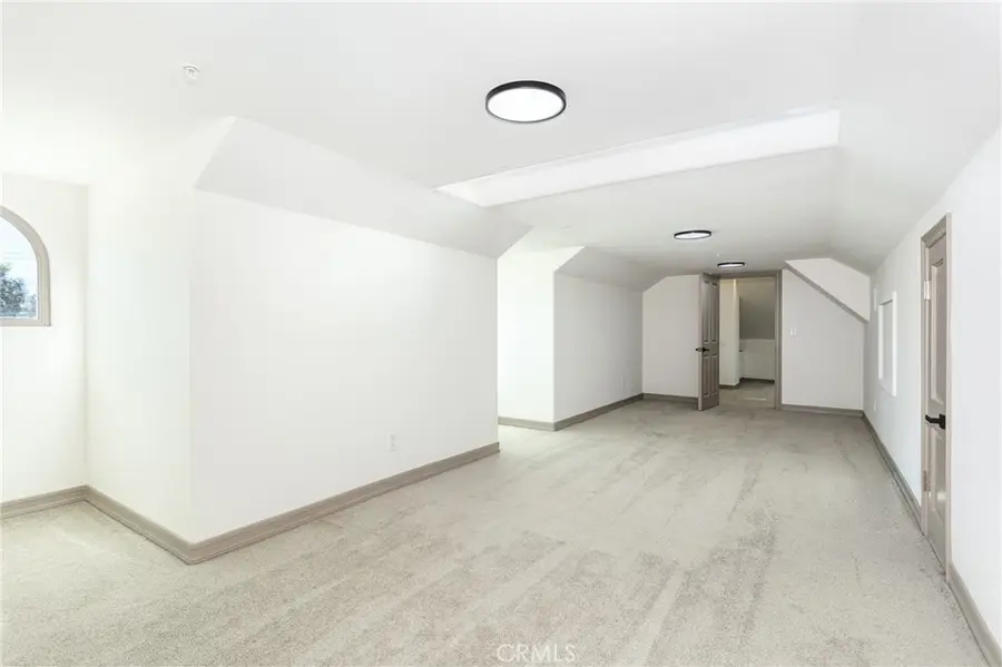 30903 Carmen, Canyon Country, CA 91390 - Image #3