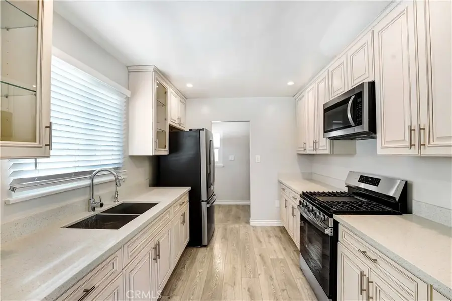 7454 Gaviota, Van Nuys, CA 91406 - Image #3