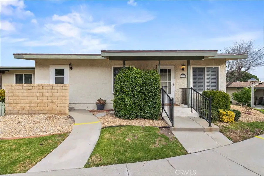 19715 Spanish Oak, Newhall, CA 91321 - Image #3