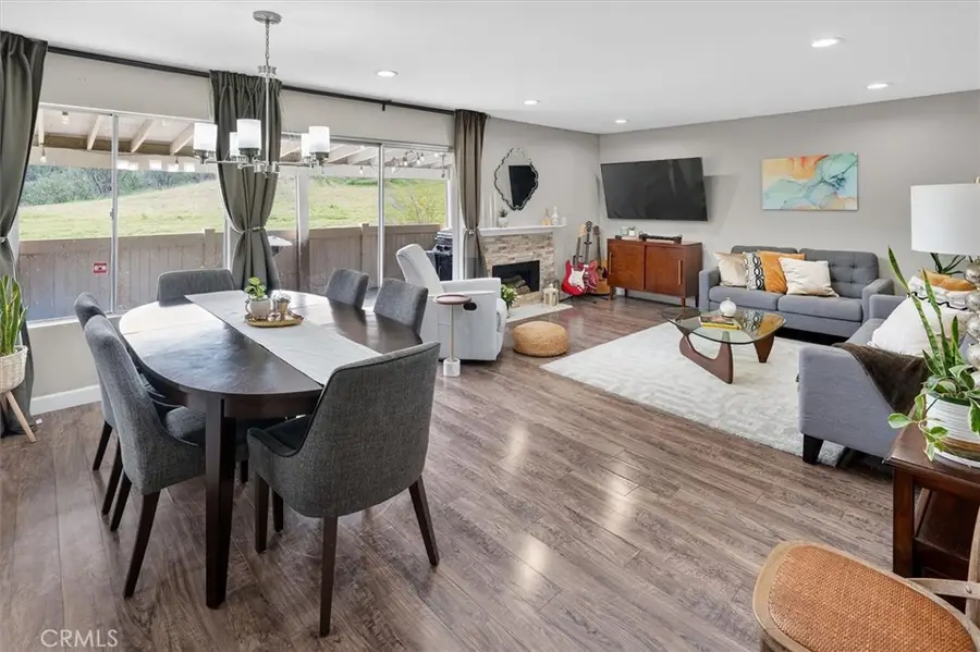 26283 Rainbow Glen, Newhall, CA 91321 - Image #2