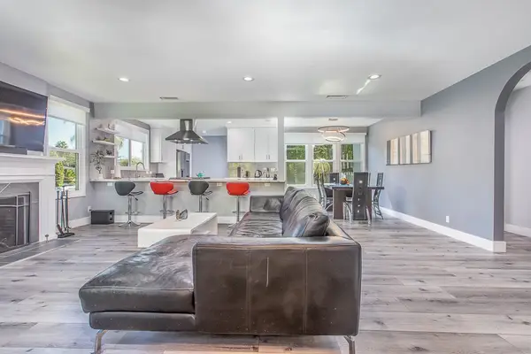 1207 Greenacre Avenue, Los Angeles, CA 90046