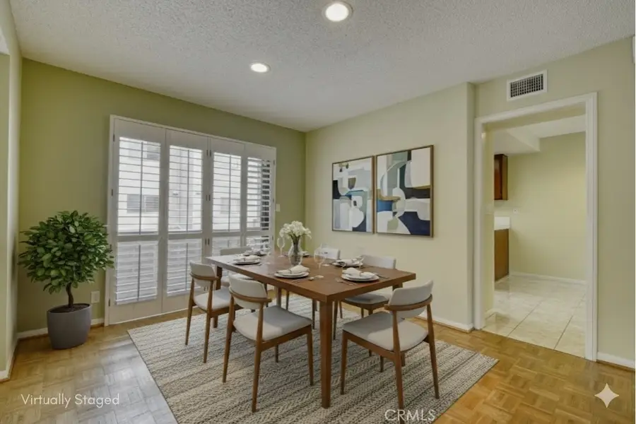 21801 Burbank Boulevard #83, Woodland Hills, CA 91367 - Image #3