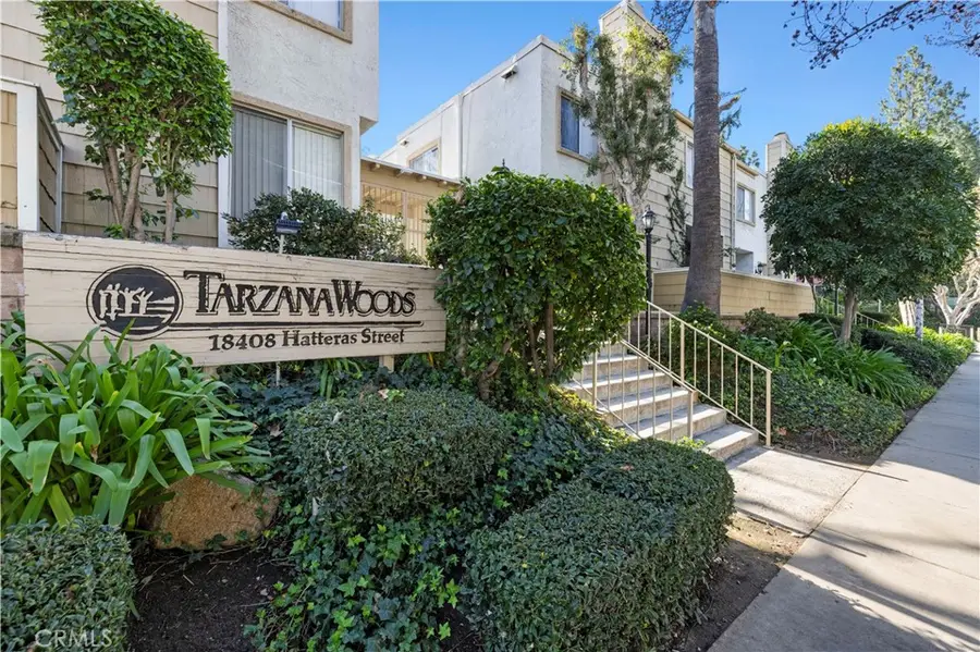 18408 Hatteras Street #44, Tarzana, CA 91356 - Image #3