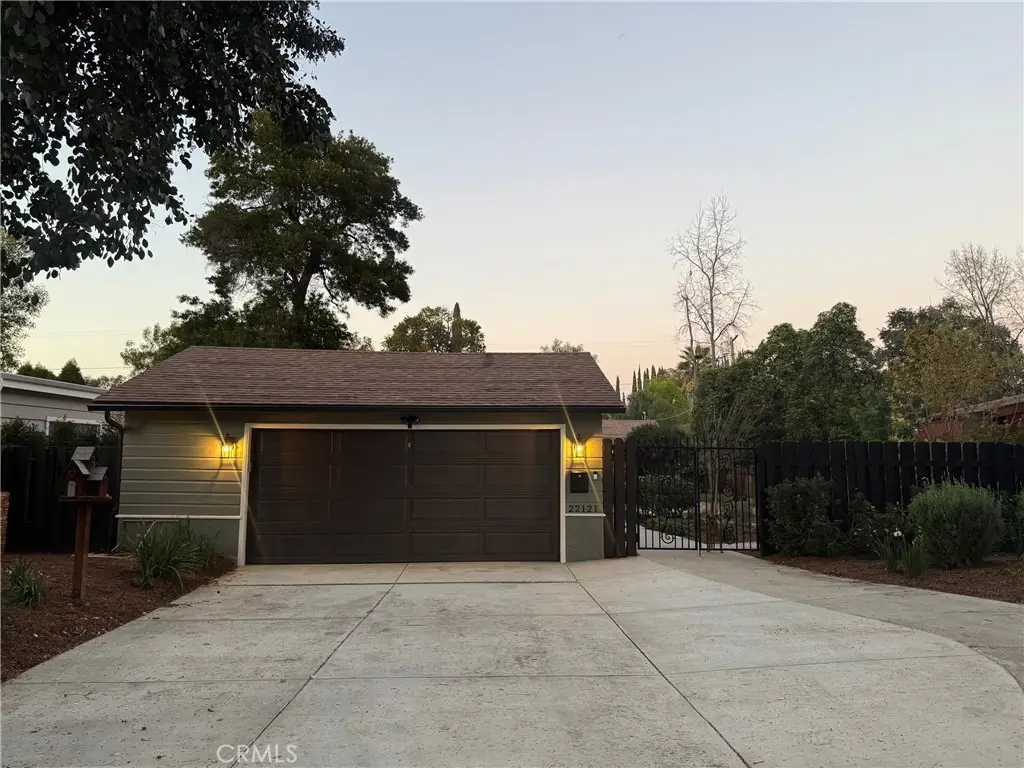 22121 Avenue Morelos, Woodland Hills, CA 91364 - Image #1