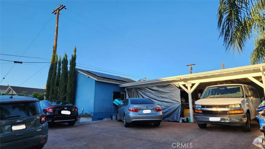 11338 Dronfield Avenue, Pacoima, CA 91331 - Image #2