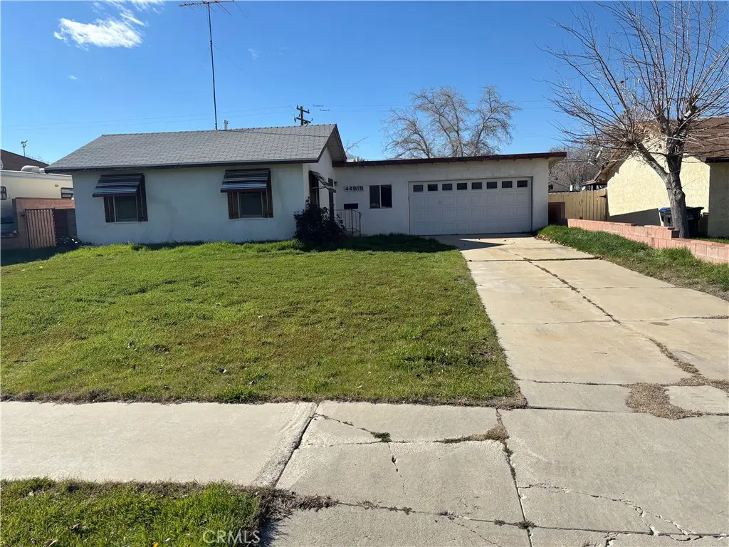 44515 Date Avenue W, Lancaster, CA 93534 - Image #1