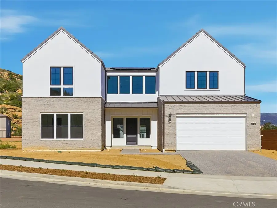 22849 W Seaqua Circle, Chatsworth, CA 91311 - #2
