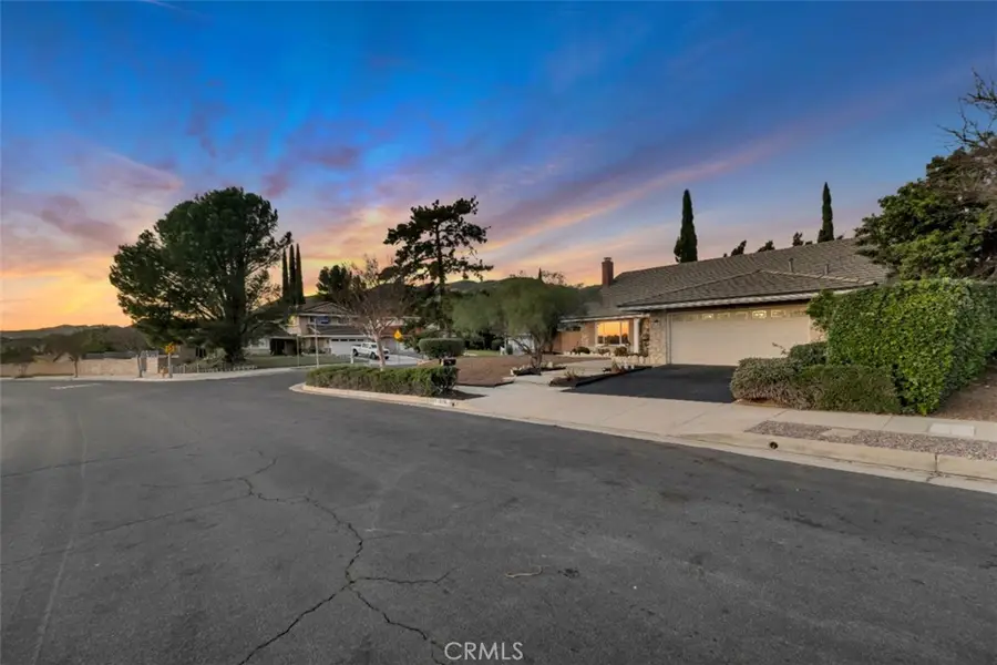 19081 Braemore Road, Porter Ranch, CA 91326 - Image #3