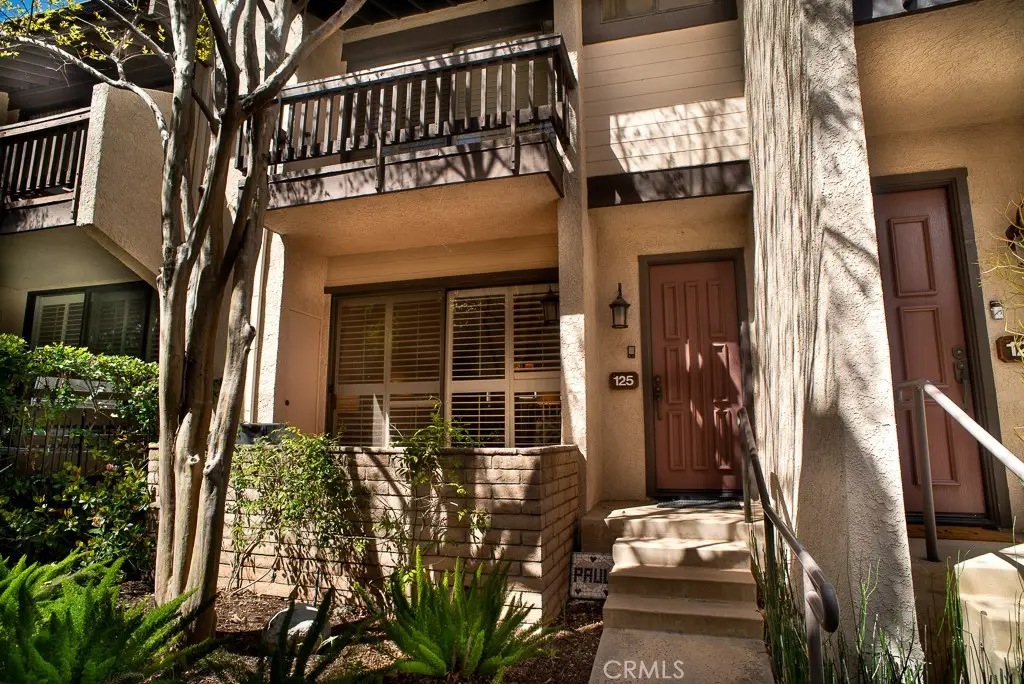 5711 Owensmouth Avenue #125, Woodland Hills, CA 91367 - Image #1