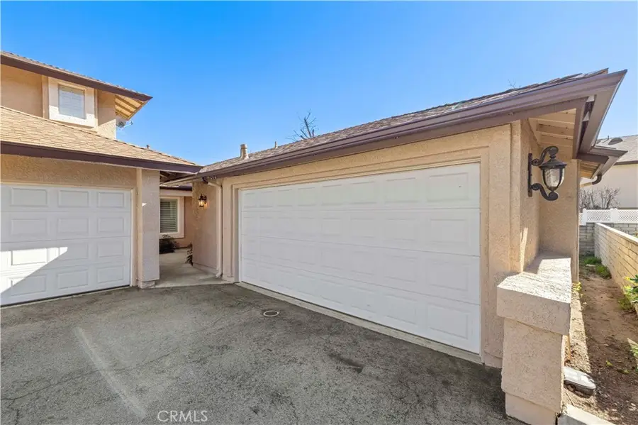 22914 Banyan Place #202, Saugus, CA 91390 - Image #3