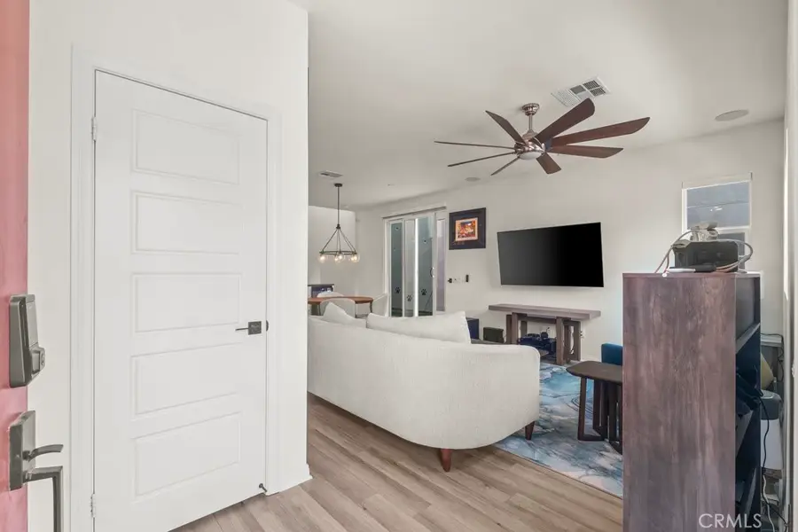 27556 Antelope, Canyon Country, CA 91387 - #3