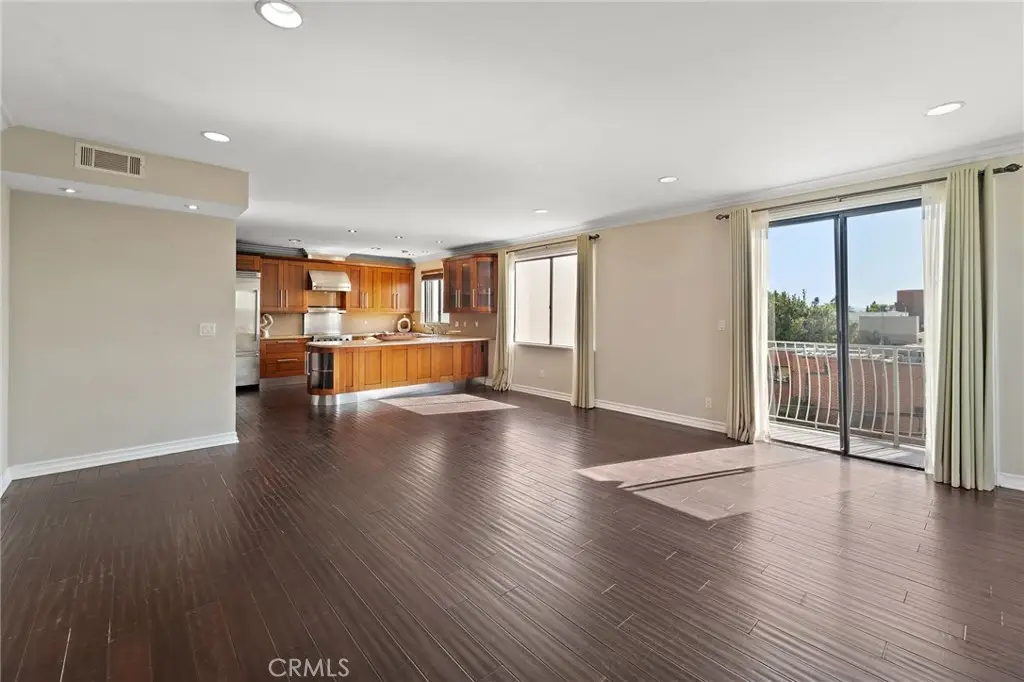 152 S Oakhurst Drive #304, Beverly Hills, CA 90212 - #1