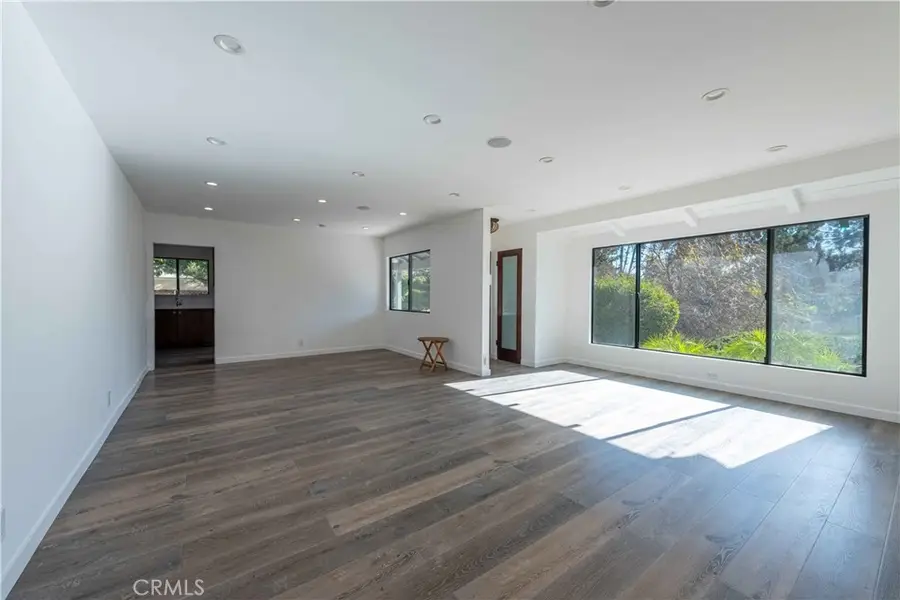 23345 Oxnard Street, Woodland Hills, CA 91367 - #3