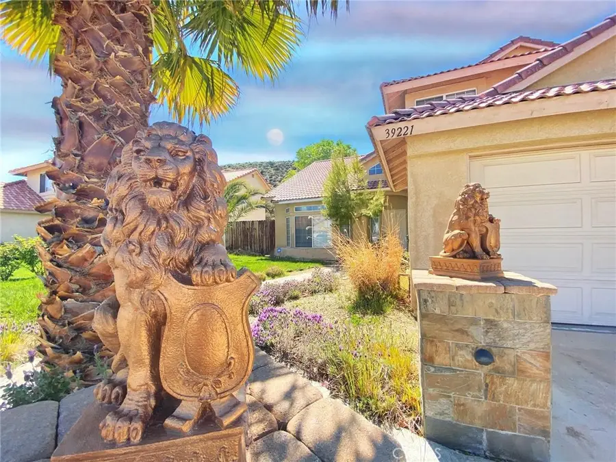 39221 Beacon Lane, Palmdale, CA 93551 - Image #2