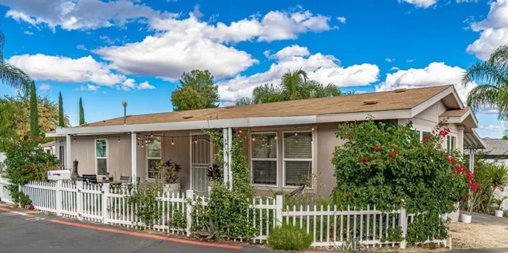 30000 Hasley Canyon Rd #25, Castaic, CA 91384 - #1