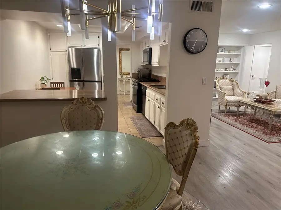 15335 Magnolia #215, Sherman Oaks, CA 91403 - #3