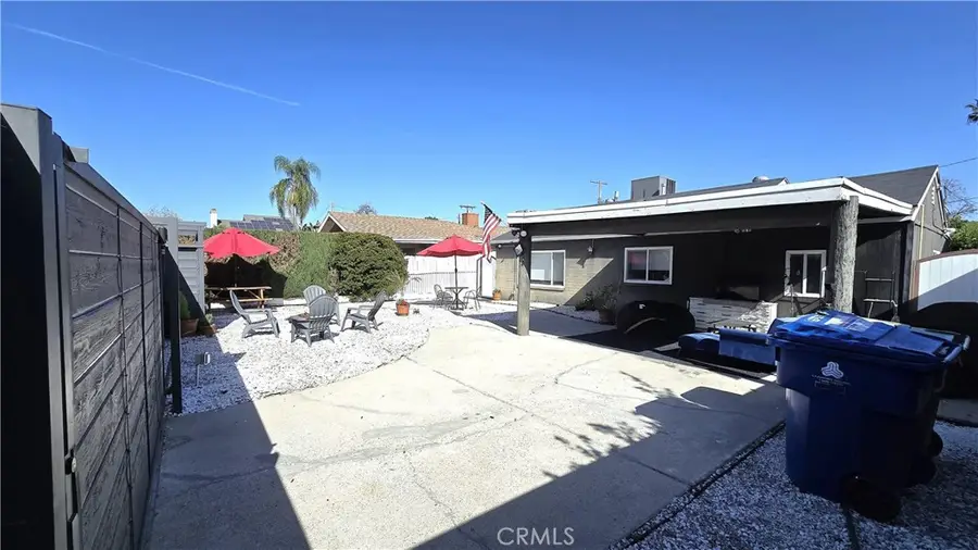 6704 Rhea Avenue, Reseda, CA 91335 - Image #2
