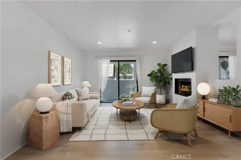 17735 Kinzie Street #304, Northridge, CA 91325 - #1