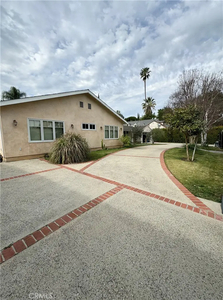 5329 Mecca Avenue, Tarzana, CA 91356 - Image #2