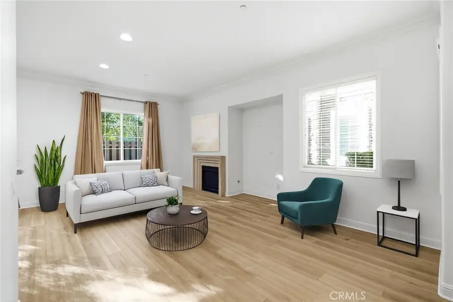 11549 Verona, Chatsworth, CA 91311 - #3