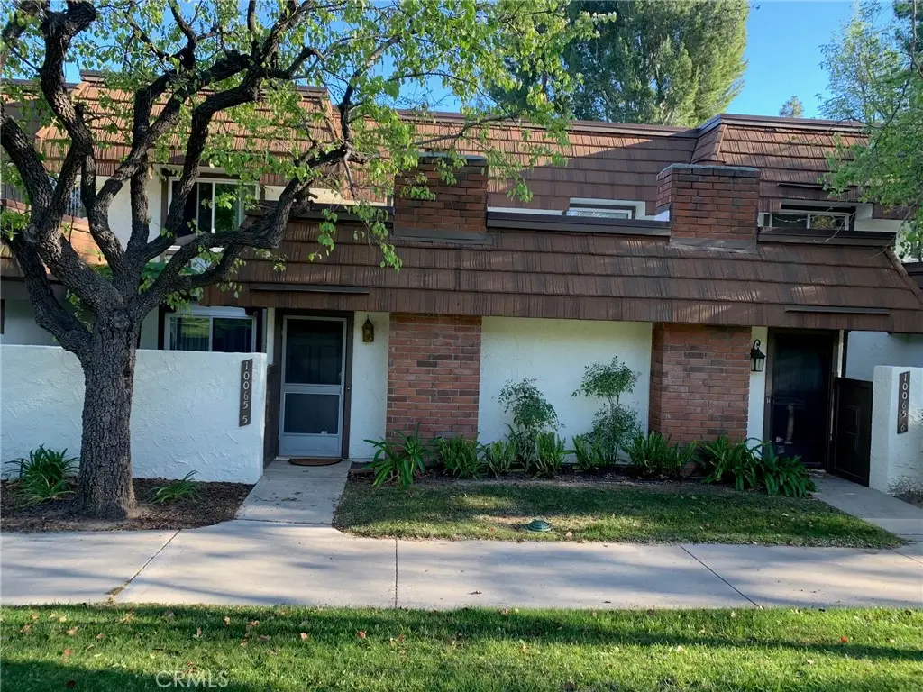 10065 Larwin #5, Chatsworth, CA 91311 - Image #1