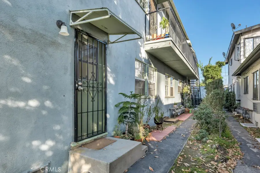 6308 Coldwater Canyon, North Hollywood, CA 91606 - Image #2