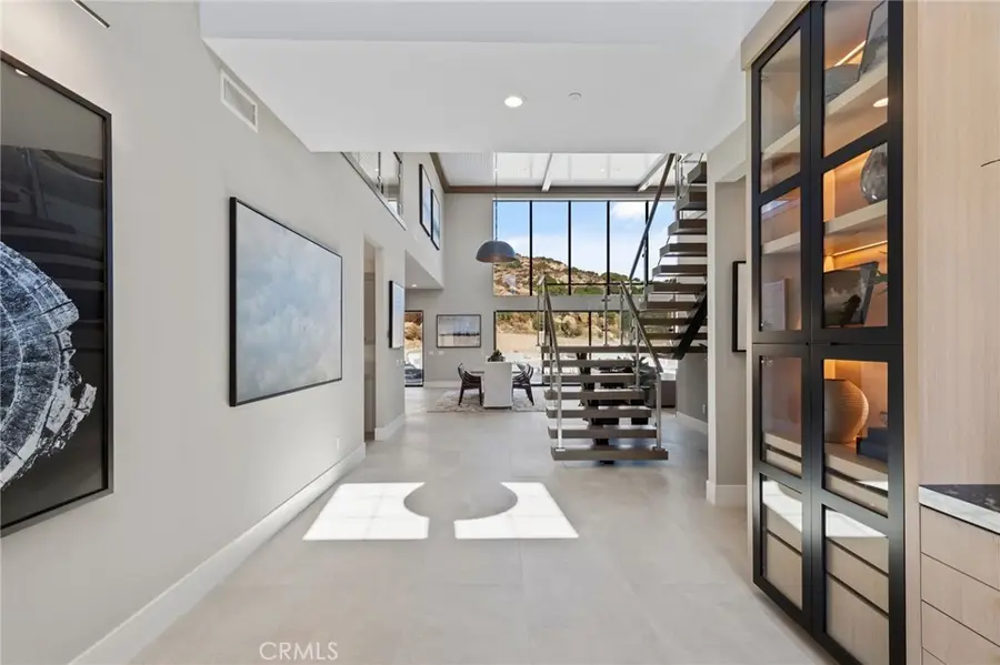 9522 N Andora Avenue, Chatsworth, CA 91311 - #2