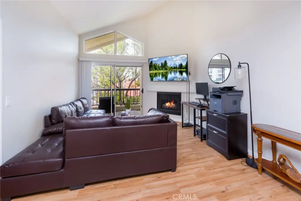 5535 Canoga Avenue #207, Woodland Hills, CA 91367 - Image #1