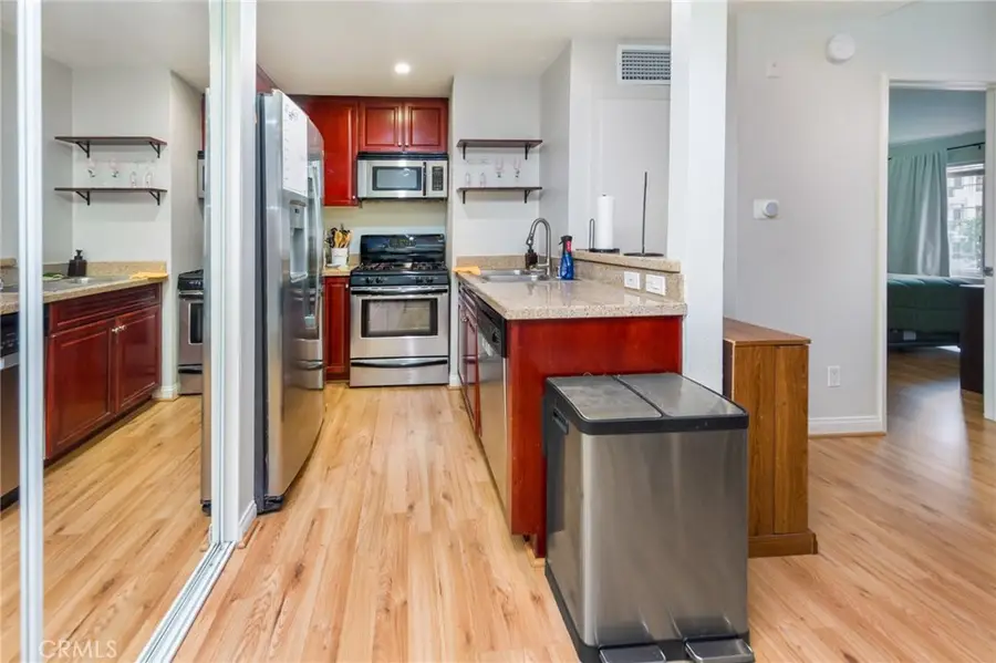 5535 Canoga Avenue #207, Woodland Hills, CA 91367 - Image #2