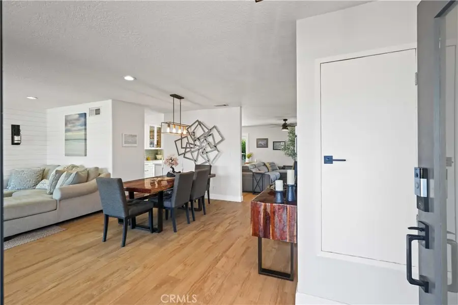 27834 Parkvale Drive, Saugus, CA 91350 - #3