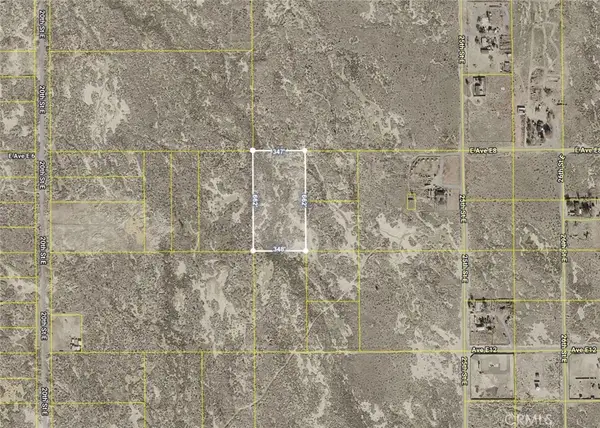 2300 E Avenue E8, Lancaster, CA 93535