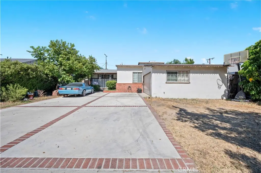 9168 Vena Avenue, Arleta, CA 91331 - #1