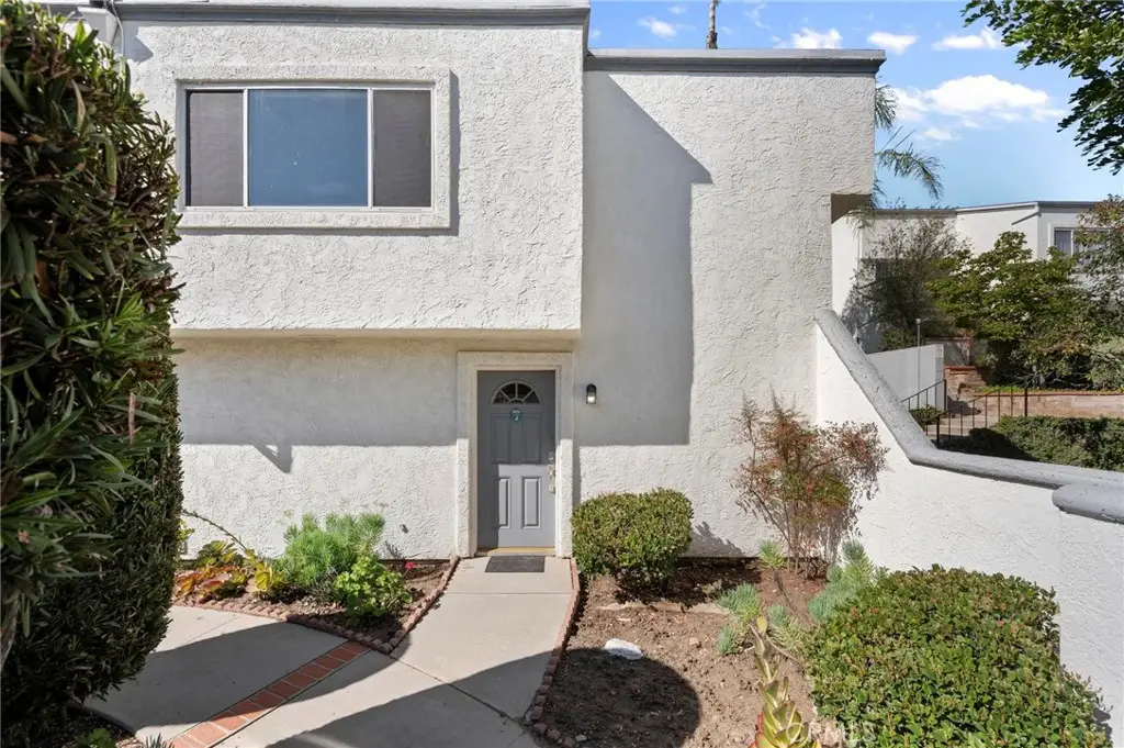 18515 Mayall Street #J, Northridge, CA 91324 - #1