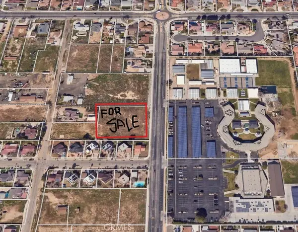 15 15th, Lancaster, CA 93535