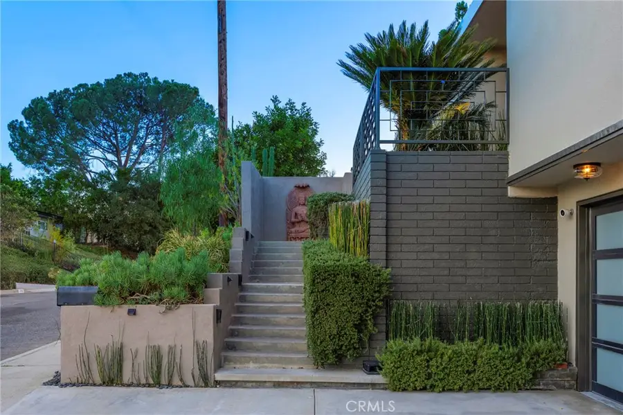 3851 Beverly Ridge, Sherman Oaks, CA 91423 - #3