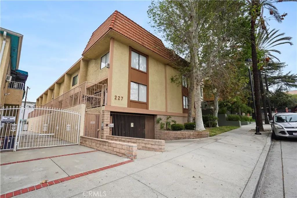 227 E Burbank #C, Burbank, CA 91502 - #1