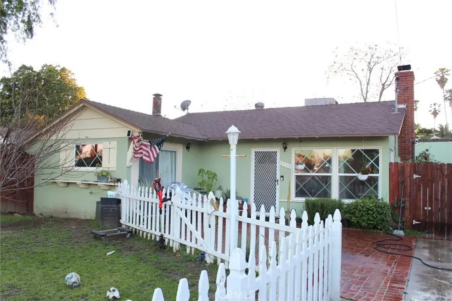 7535 Vanalden, Reseda, CA 91335 - #2