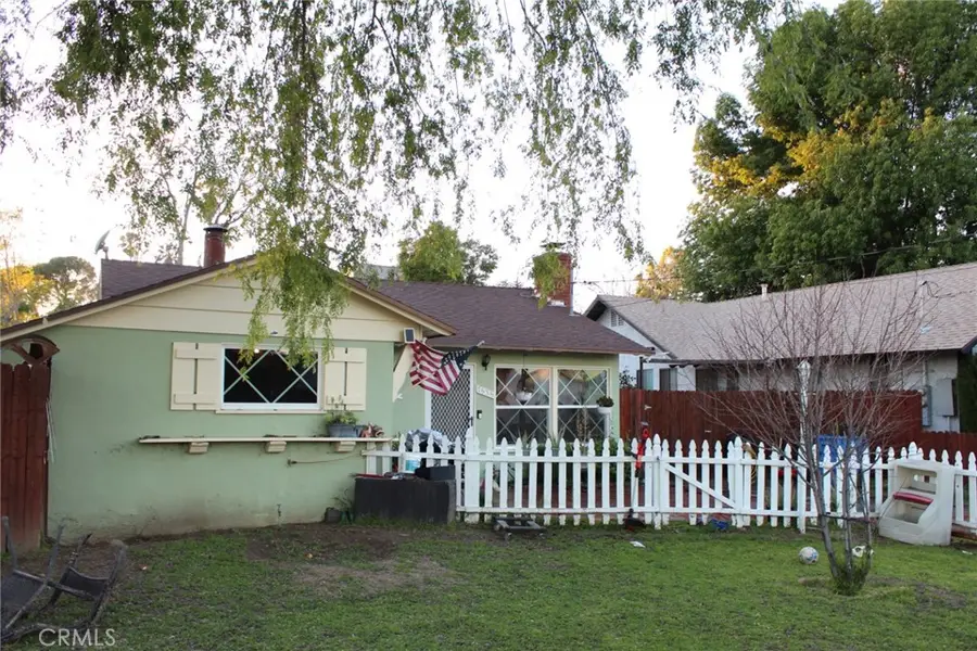 7535 Vanalden, Reseda, CA 91335 - #3