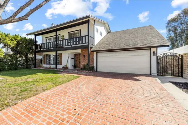 22930 Las Mananitas, Valencia, CA 91354