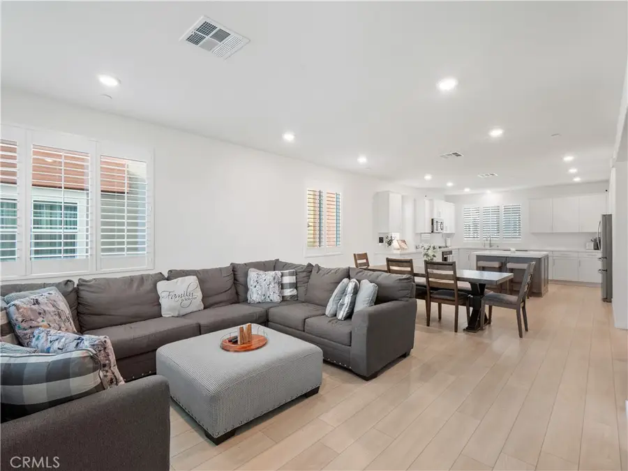 27129 Valley Oak, Valencia, CA 91381 - #2